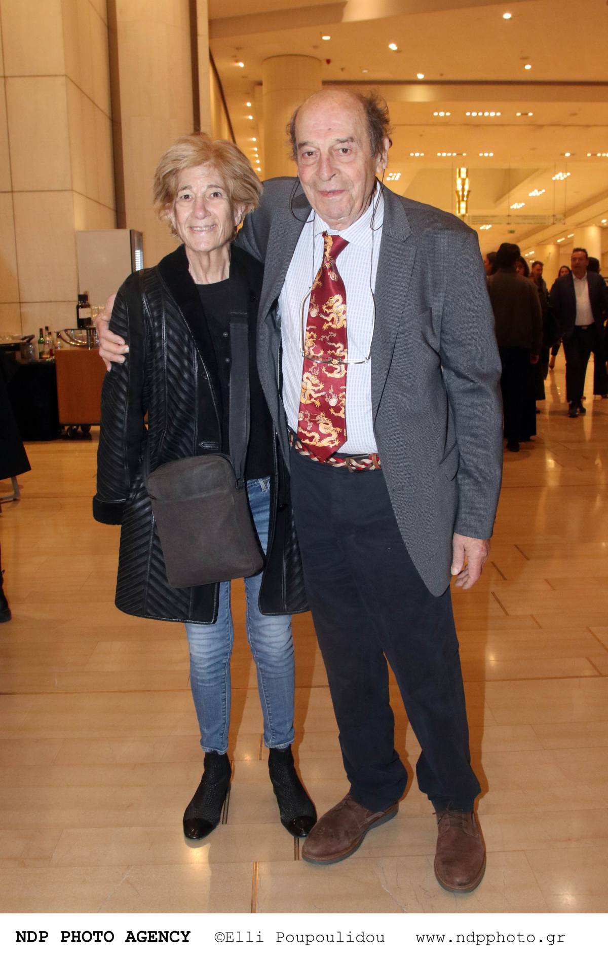 Ο Μανούσος Μανουσάκης με τη σύζυγό του Μαρία