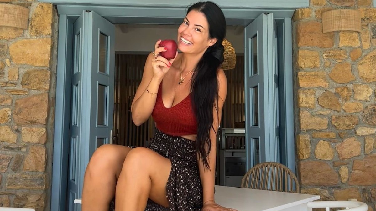 Μαρία Κορινθίου: Στην αγκαλιά άλλου άντρα στο Φεστιβάλ Θεσσαλονίκης