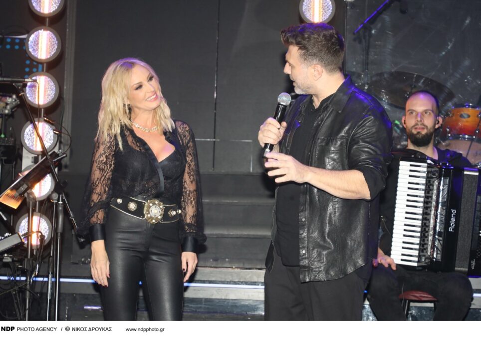 O Γιάννης Πλούταρχος στη σκηνή με την Πέγκυ Ζήνα