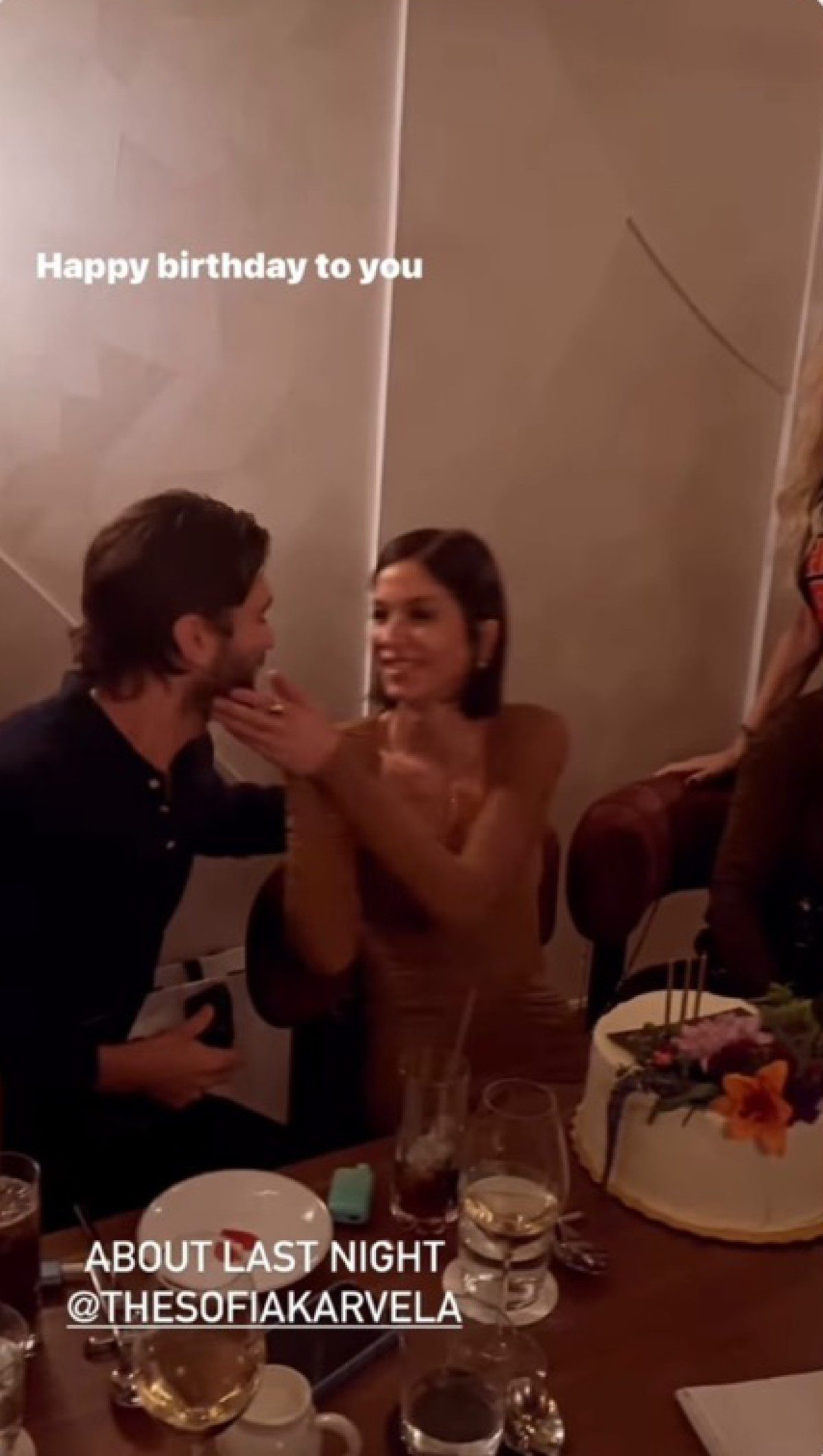 Η Σοφία Καρβέλα με τον νέο της σύντροφο