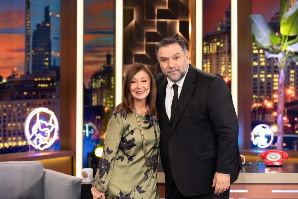 Η Λυδία Φωτοπούλου στο The 2Night Show