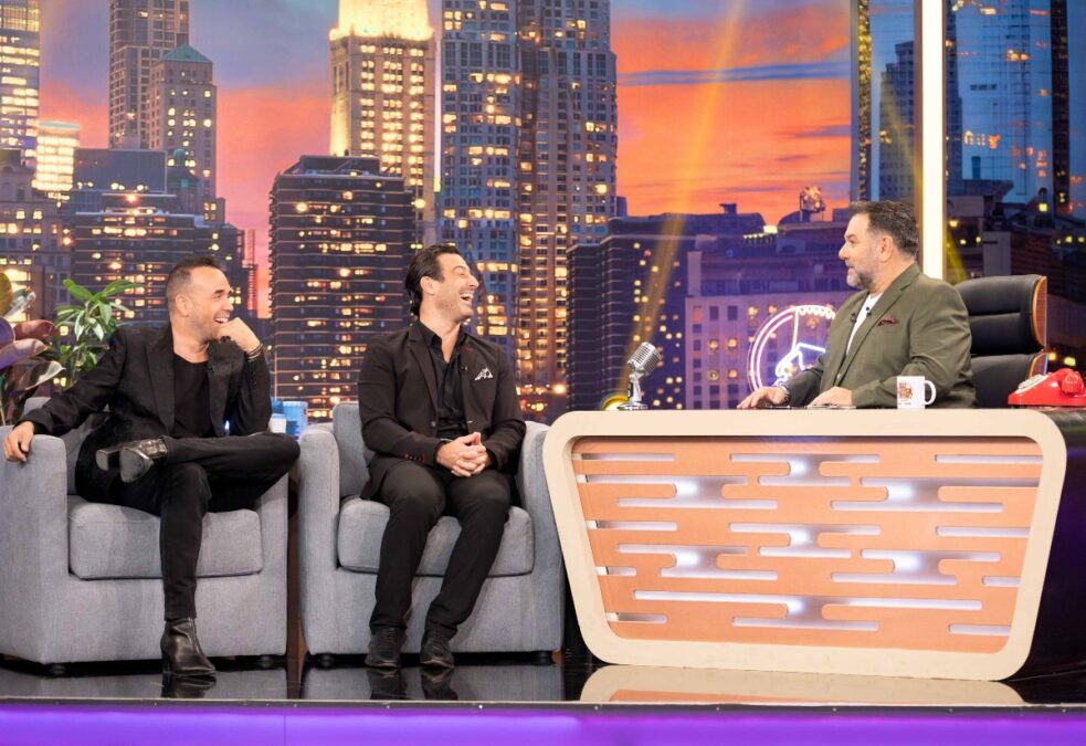 «The 2Night Show» - Αυτοί είναι οι αποψινοί (11/11) καλεσμένοι του Γρηγόρη Αρναούτογλου