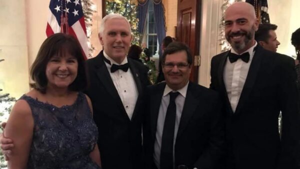 O Βαλάντης επιστρέφει στον Λευκό Οίκο – «Ο ξάδελφός μου είναι στο Ρεπουμπλικανικό κόμμα»