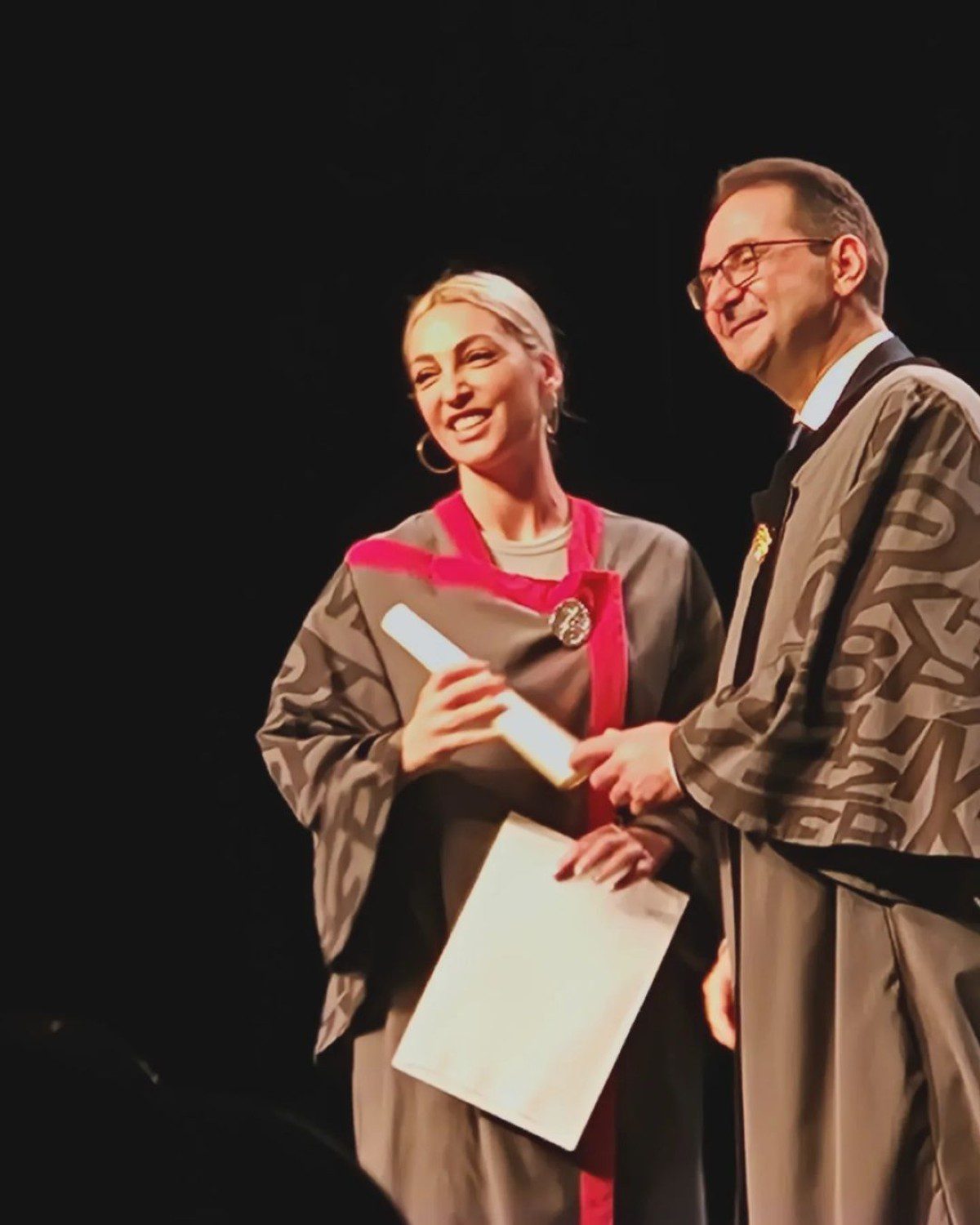 Η Βανέσσα Αδαμοπούλου παίρνει το μεταπτυχιακό της