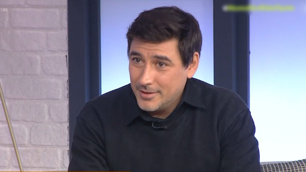 Βασίλης Μαυρογεωργίου: Η καταγωγή, οι προκλήσεις και τα απαιτητικά γυρίσματα στο «Έχω Παιδιά»