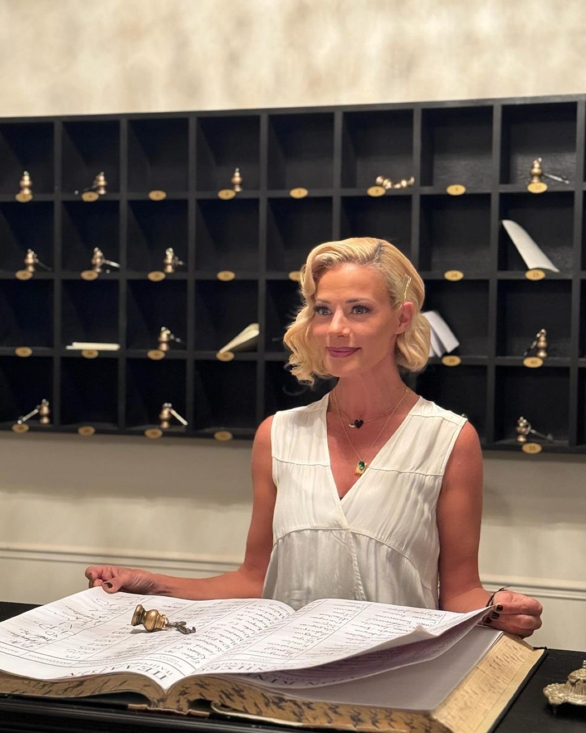 Η Ζέτα Μακρυπούλια στο Grand Hotel