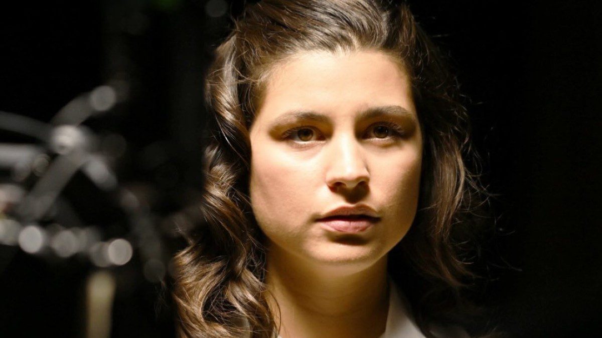 Η Χλόη στα Backstage της σειράς Άγιος Έρωτας του ALPHA