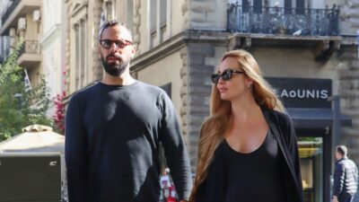 Η Αντωνία Καλλιμούκου και ο Νίκος Παραδείσης σε κοινή τους έξοδο στην Αθήνα.