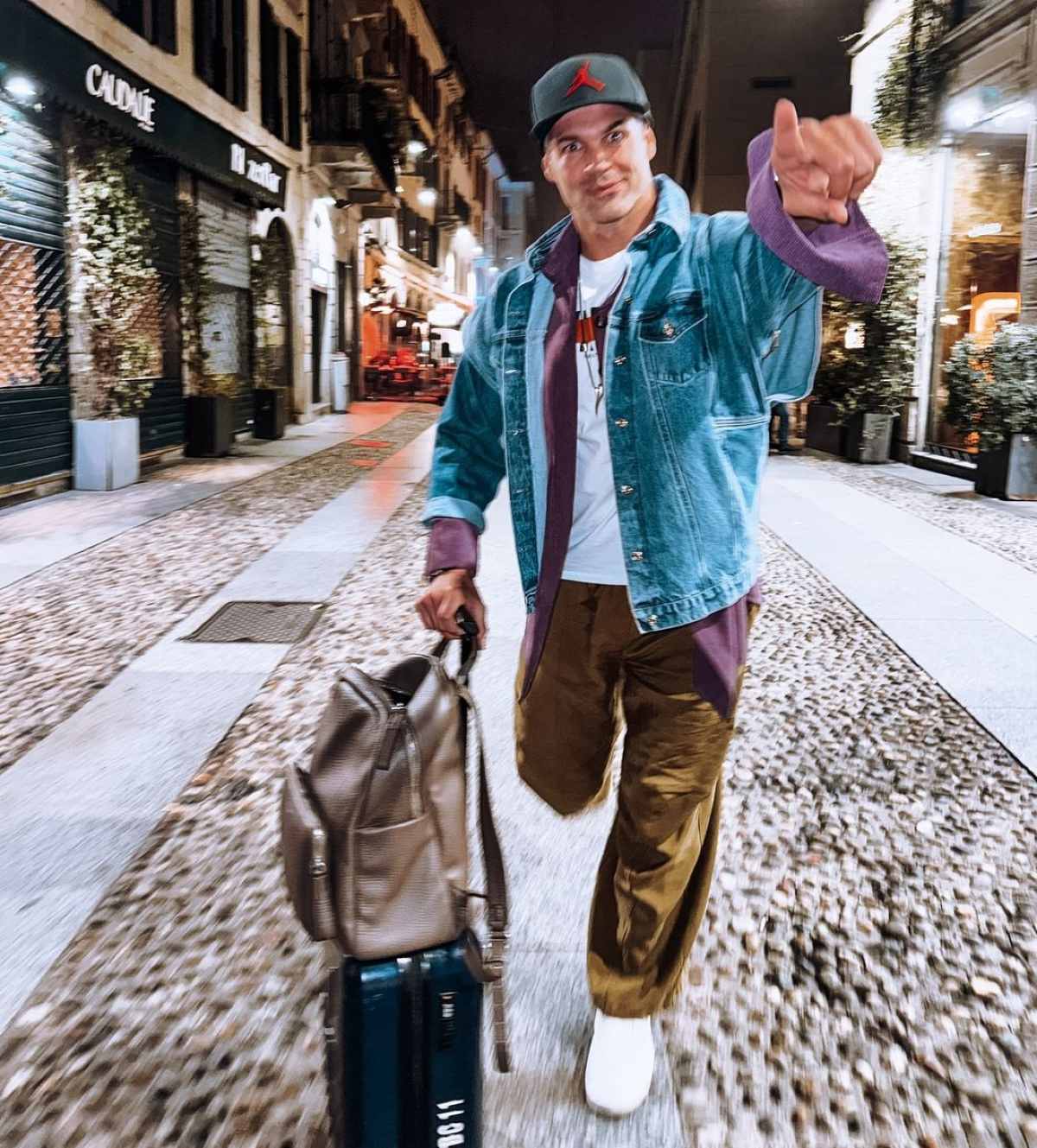 Η Αθηνά Οικονομάκου στο Instagram.