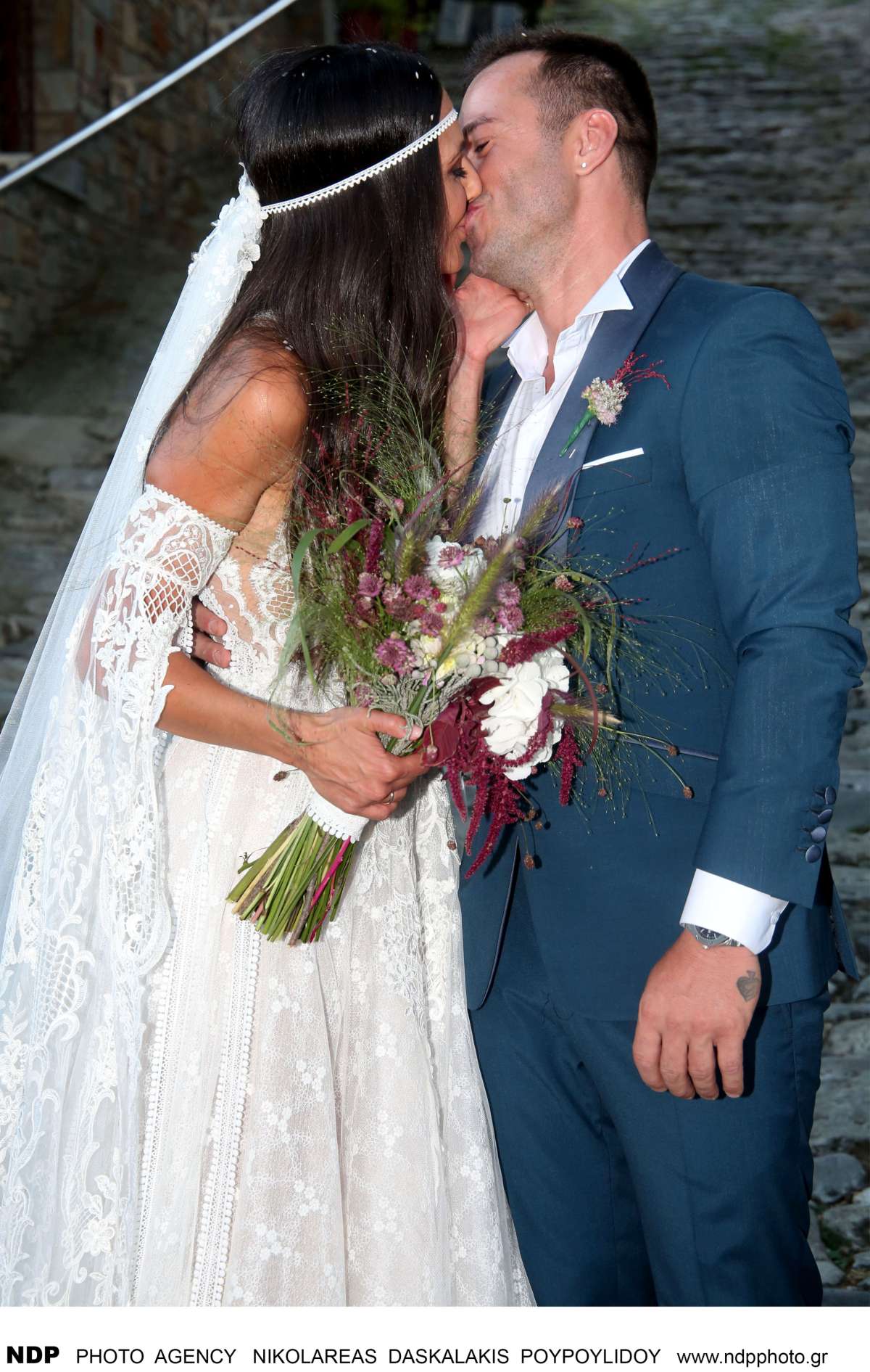 Η Ανθή Βούλγαρη με τον σύζυγό της στο γάμο της