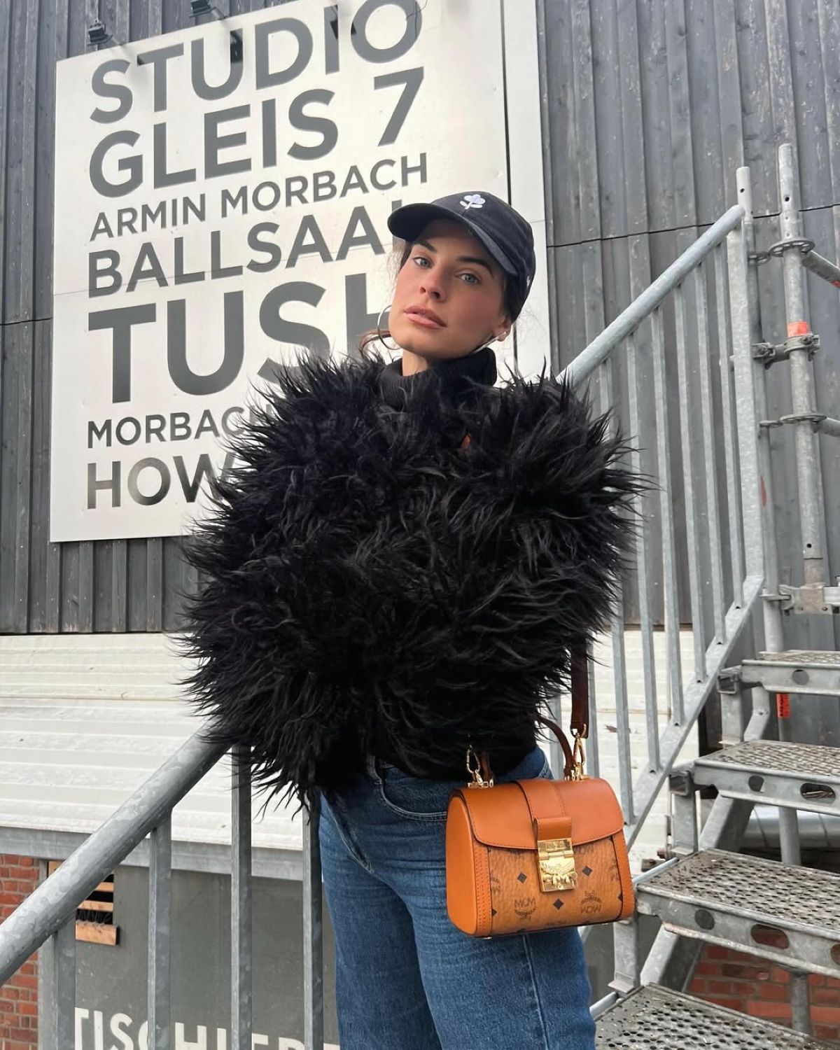 Η Χριστίνα Μπόμπα με το no makeup makeup trend