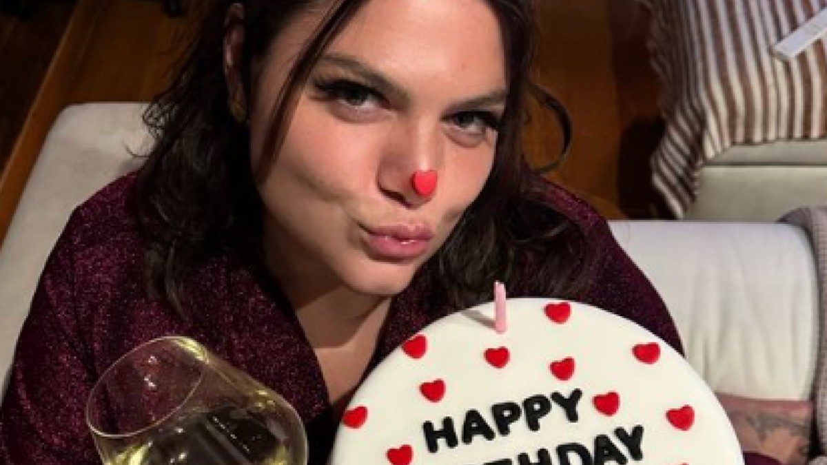 Η ανάρτηση της Δανάης Μπάρκα για τα γενέθλια της.