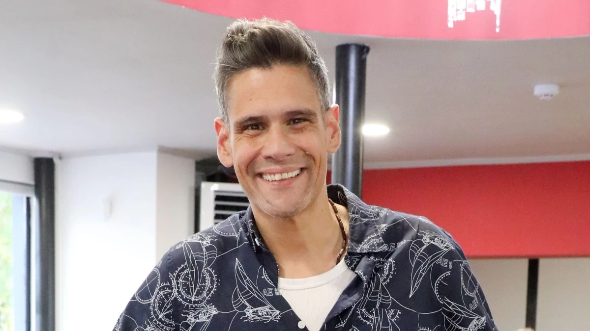 Ο Δημήτρης Ουγγαρέζος σχολιάζει τον Γρηγόρη Αρναούτογλου