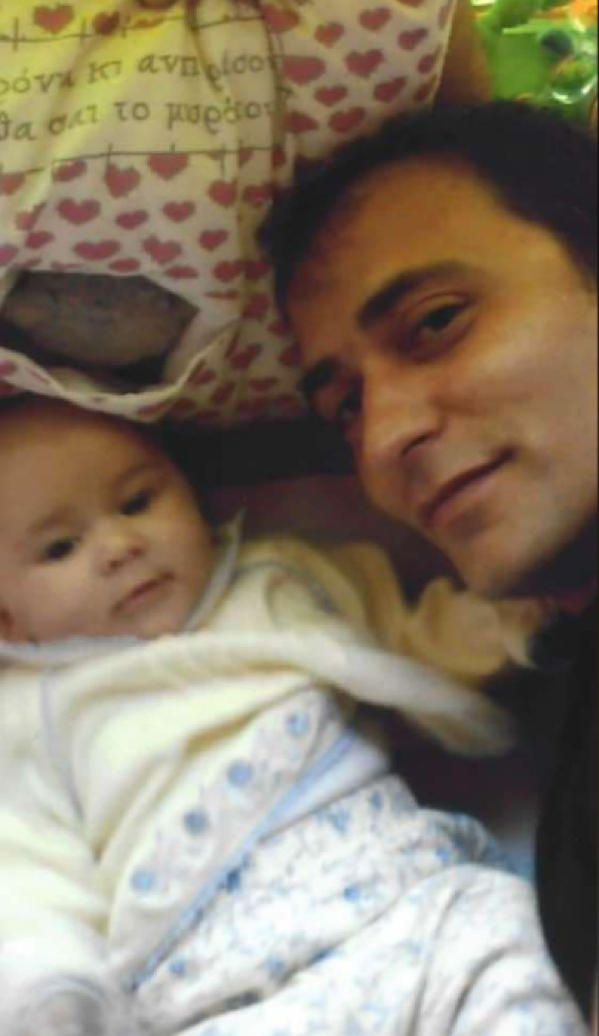 Ο Διονύσης Κυπριώτης με την κόρη του.