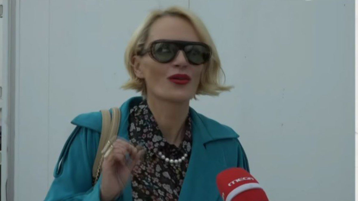 Η Έλενα Χριστοπούλου μπροστά στην κάμερα