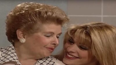 Η Ελένη Μενεγάκη και η Βέφα Αλεξιάδου