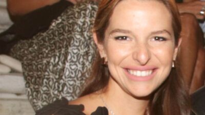 Η Εριέττα Κούρκουλου σε βραδινή έξοδο.