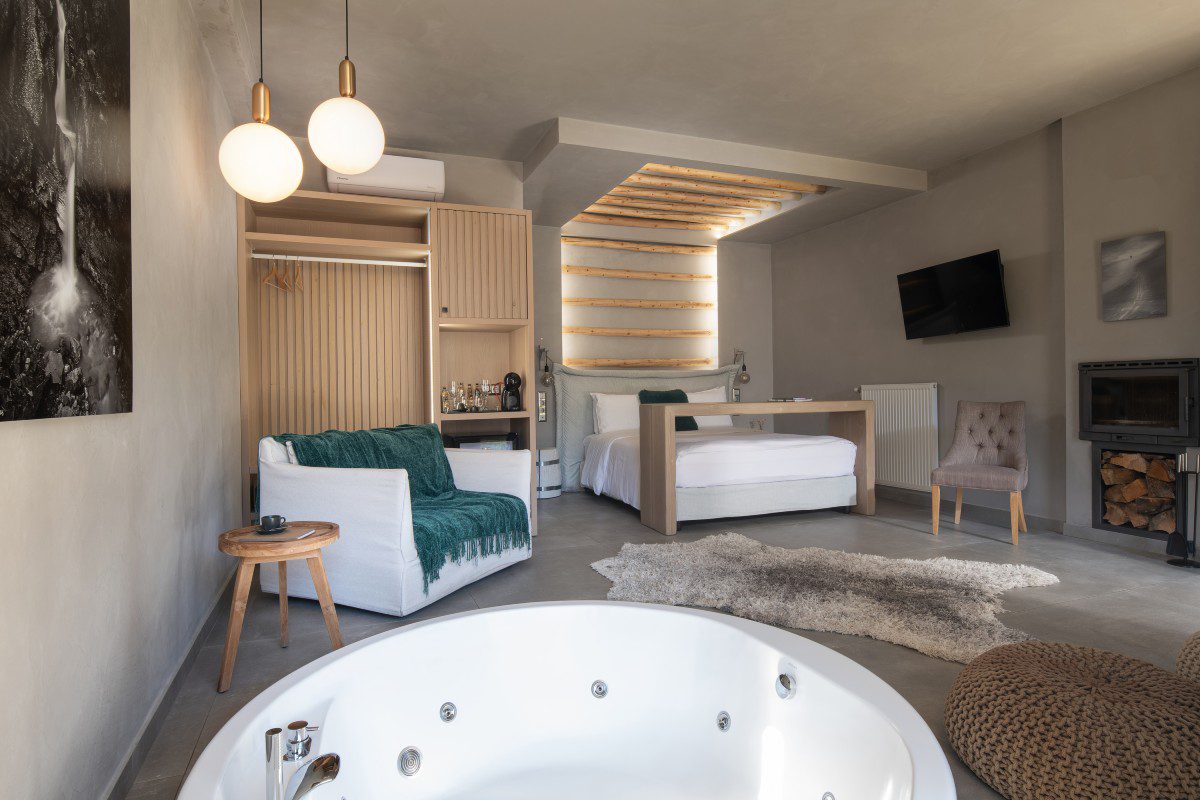 Η Superior σουίτα του Evora Luxury Suites