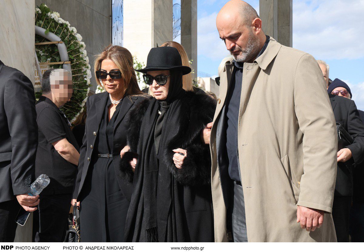 Κηδεία Δημήτρη Σούρα