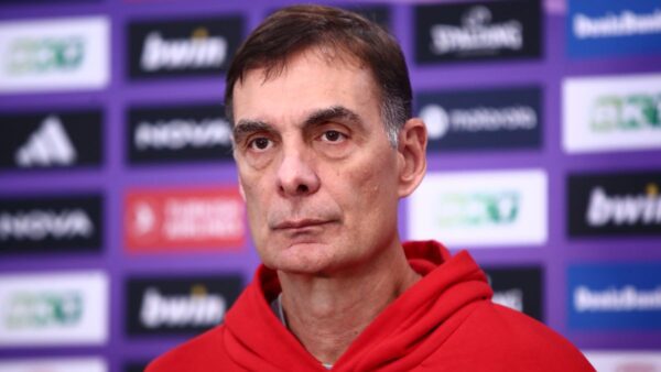 Ο Γιώργος Μπαρτζώκας