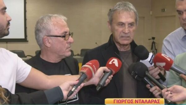 Ο Γιώργος Νταλάρας σε δηλώσεις του