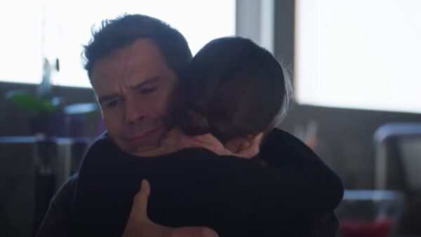 Ο Μάνος και η Μαρίνα στην Γη της ελιάς