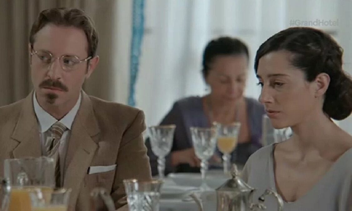 Ο Κόμης στο Grand Hotel