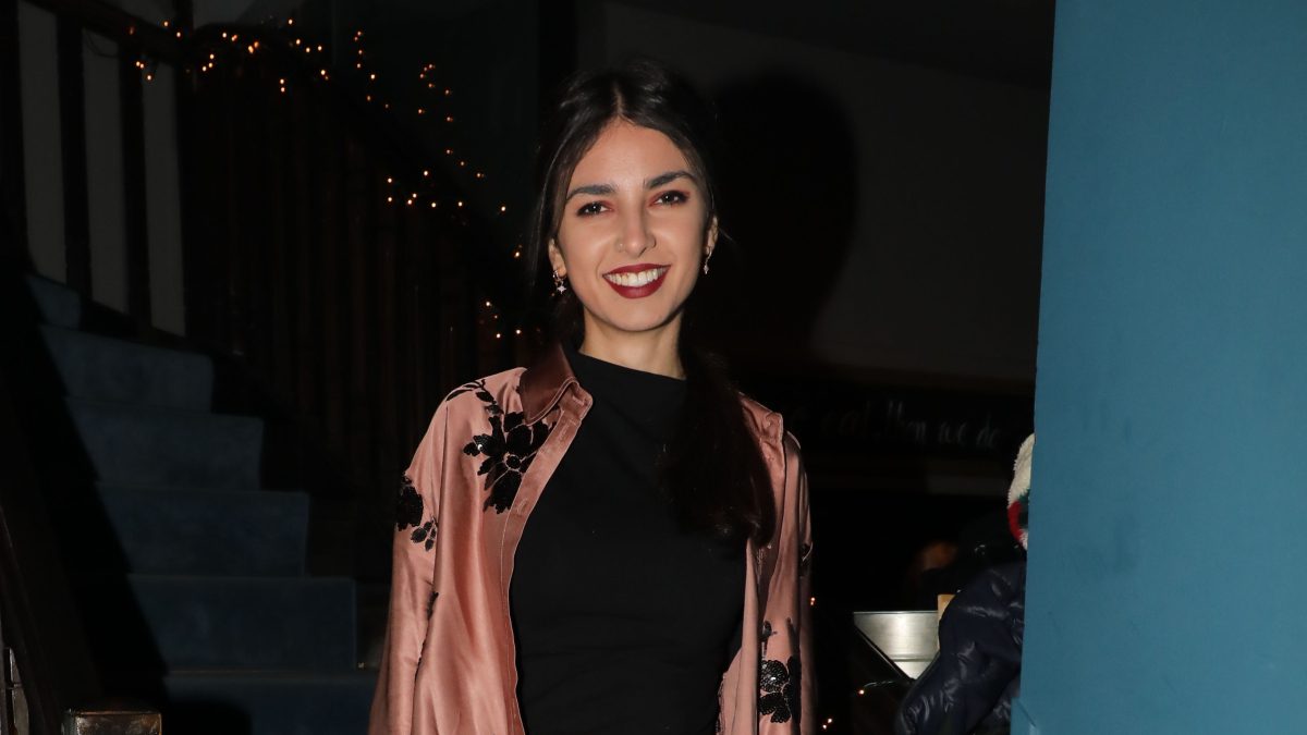 Η Ιφιγένεια Τζόλα σε παλιά έξοδο