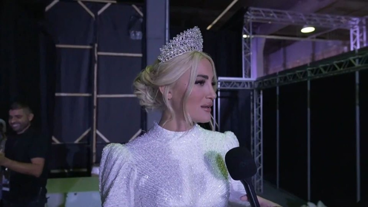 Η Ιωάννα Τούνη με νυφικό