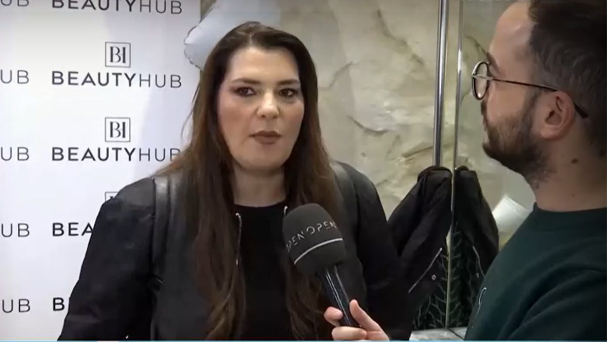 Η Κατερίνα Ζαρίφη σε έξοδό της