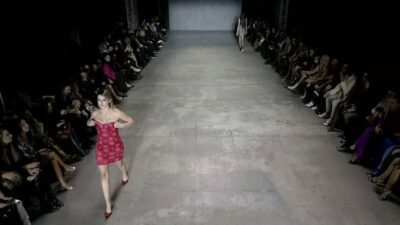 Η Κάτια Ταραμπάνκο στην εβδομάδα μόδας