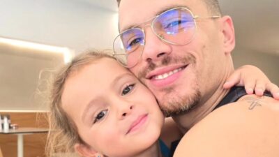 Ο Λευτέρης Πετρούνιας με την κόρη του