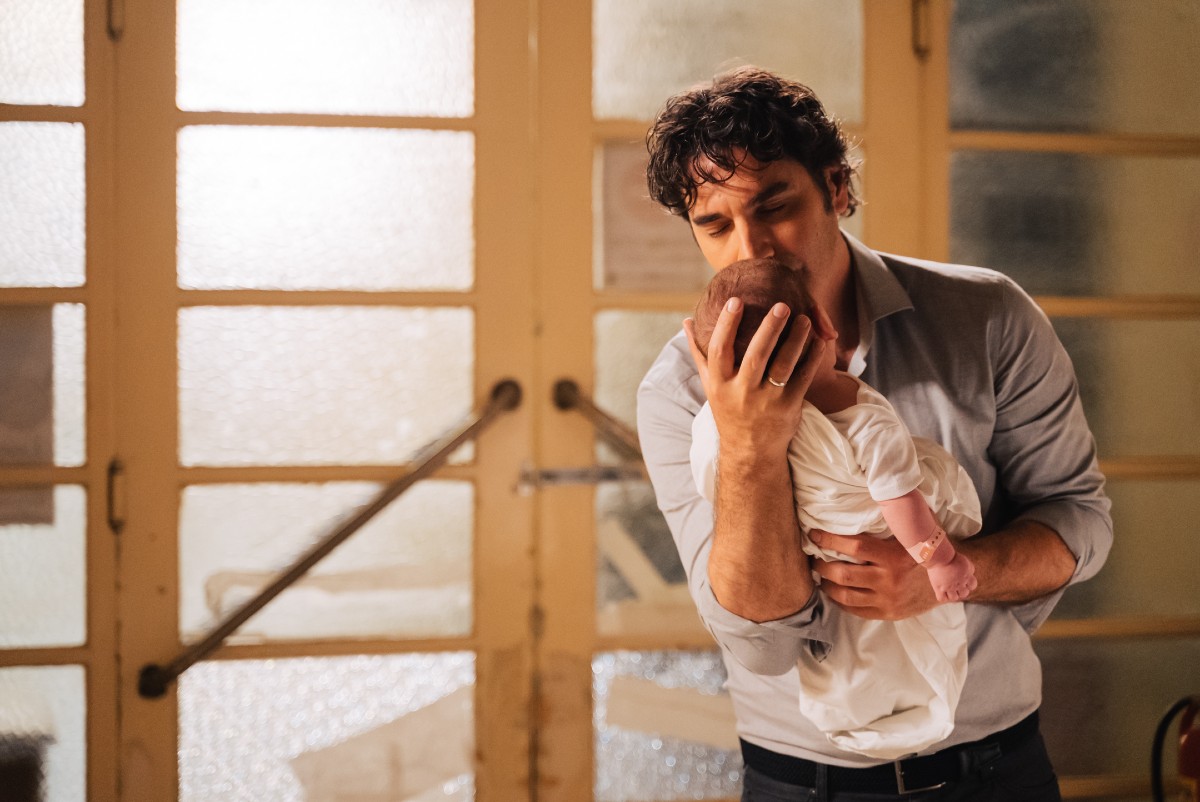 Σκηνή με τον Παπακαλιάτη από το Maestro