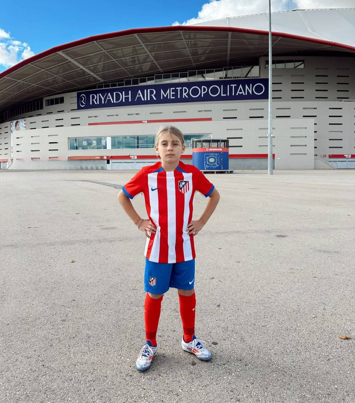 Η Μαλένα Χανταμπάκη με την ποδοσφαιρική της εμφάνιση