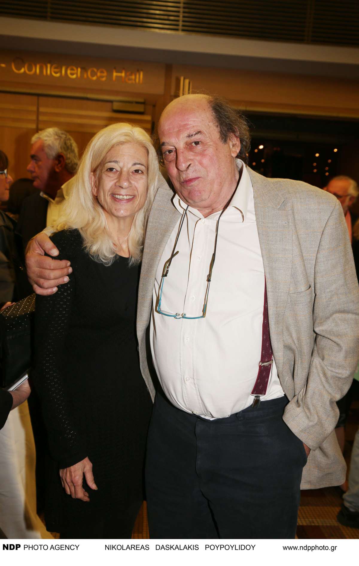 Ο Μανούσος Μανουσάκης με την σύζυγο του, Μαρία Μανουσάκη.