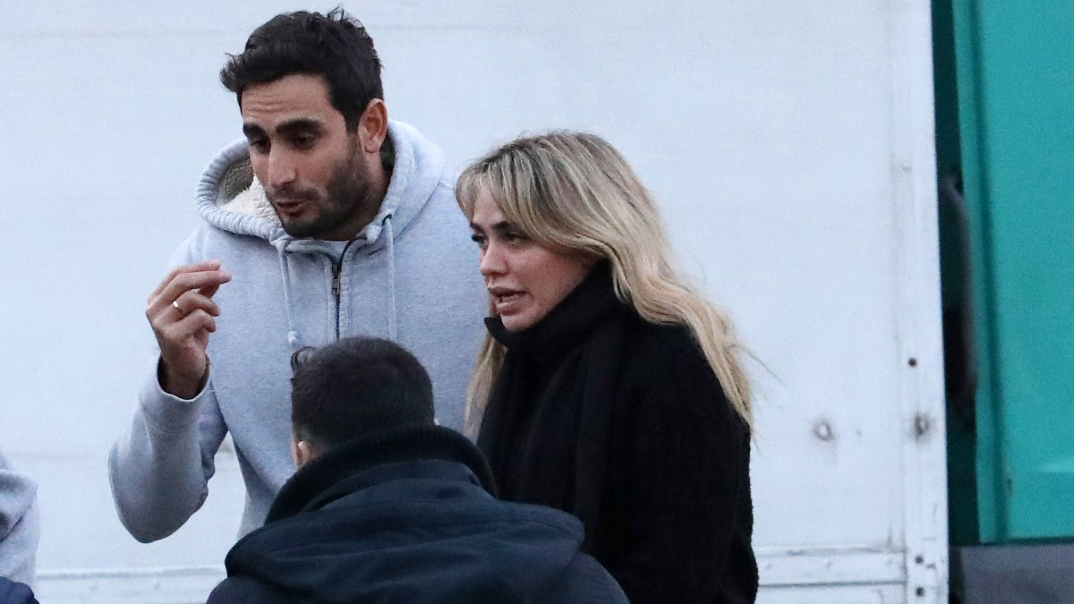 Ο Μάριος Καπότσης σε ρόλο στιχουργού