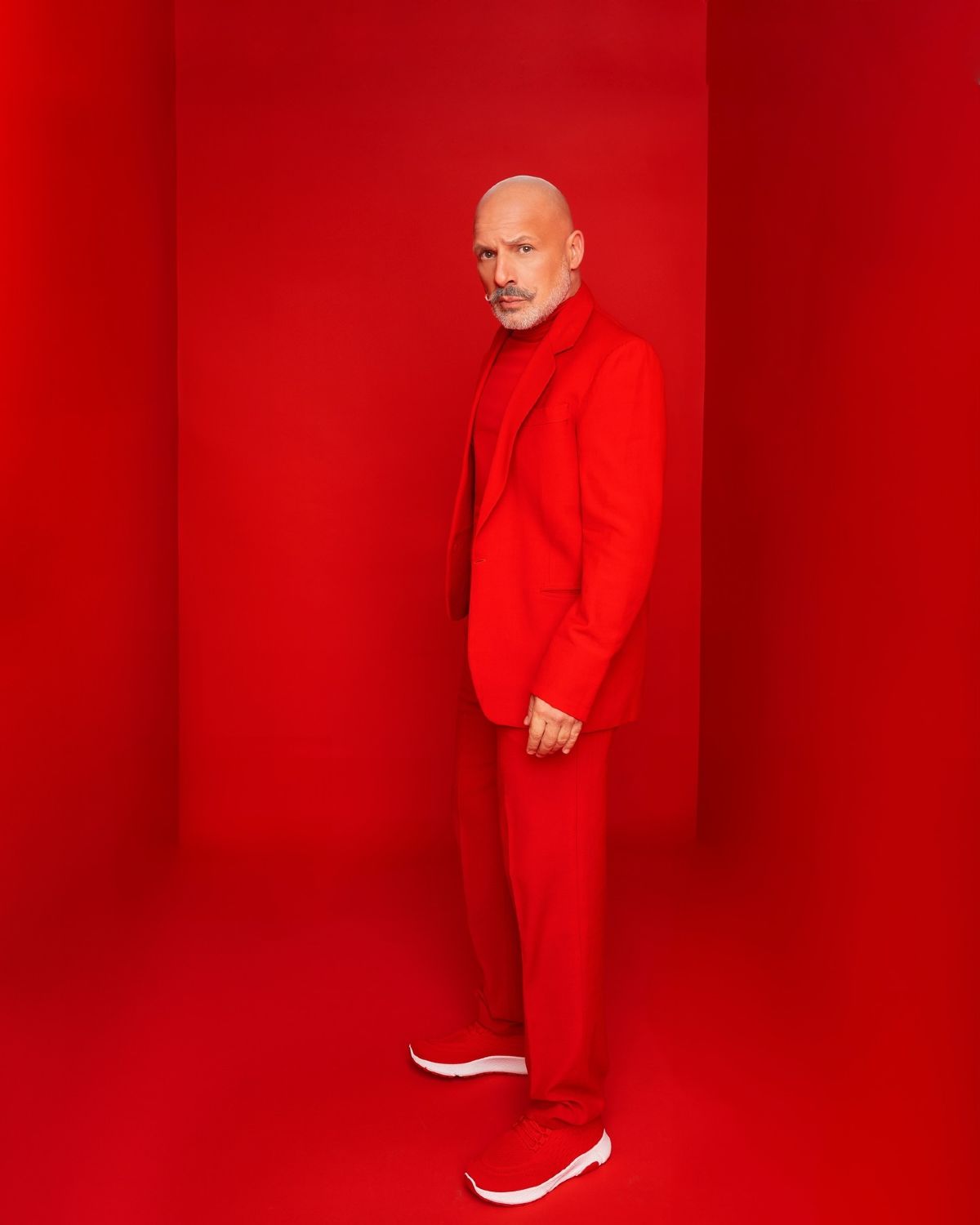 Ο Νίκος Μουτσινάς