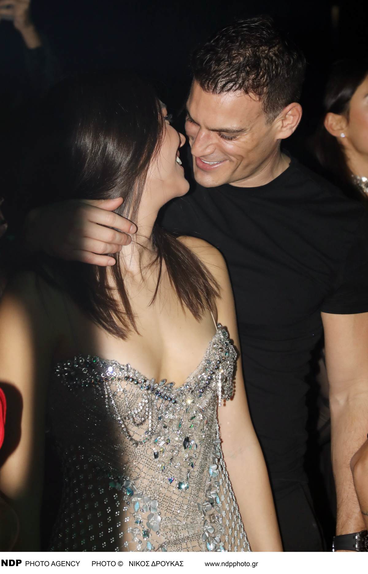 Η Μελίνα Νικολαΐδη και ο Δημήτρης Φιντιρίκος στα μπουζούκια