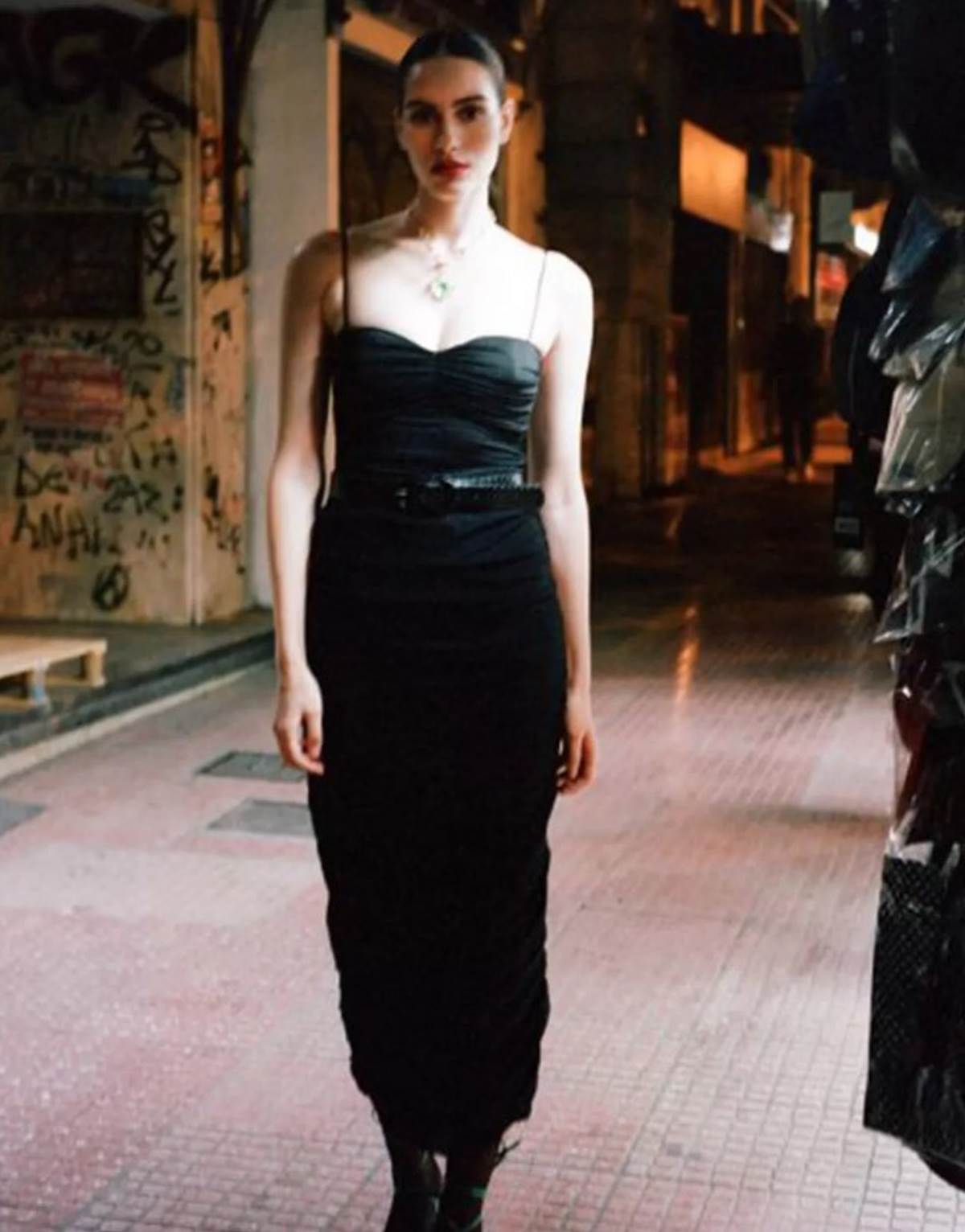 pencil φούστα με σούρες favela.gr