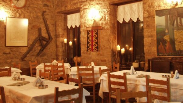 Ταβέρνα Πέταλο στην Ευρυτανία