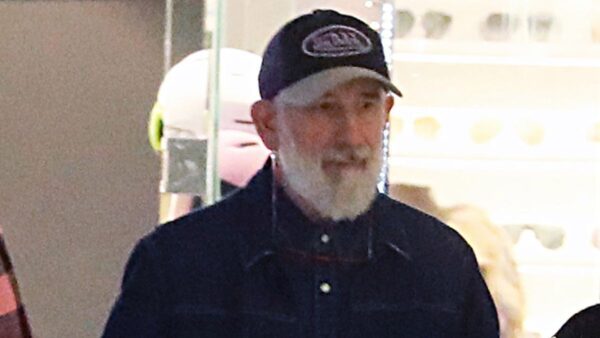 Ο Πέτρος Φιλιππίδης στη Γλυφάδα.