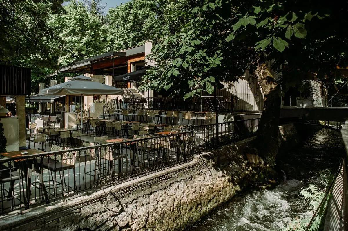 ο πλήρως ανακαινισμένος Πολυχώρος Καταρράκτες