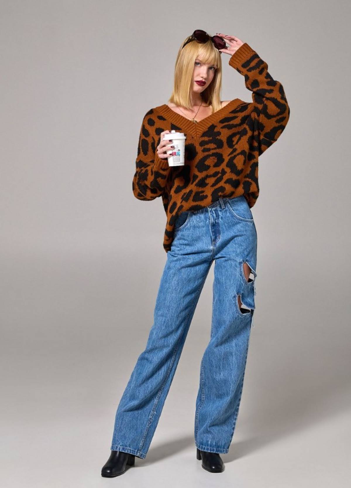 Το πουλόβερ της Αθηνάς Οικονομάκου