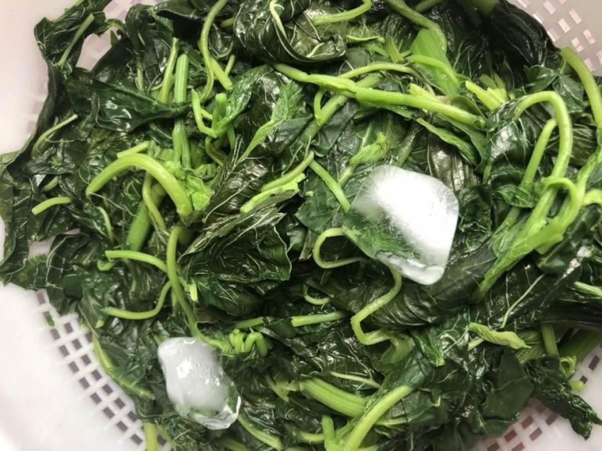 Πράσινα χόρτα βρασμένα