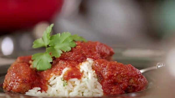 Σουτζουκάκια με ρύζι