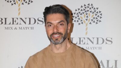 Ο Σπύρος Μαρτίκας σε κοσμικό event.