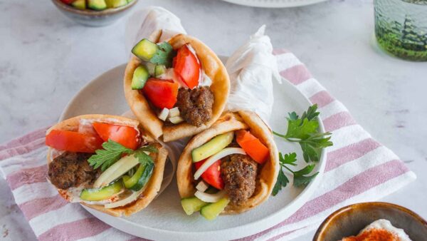 Σπιτικό σουβλάκι με μπιφτέκι