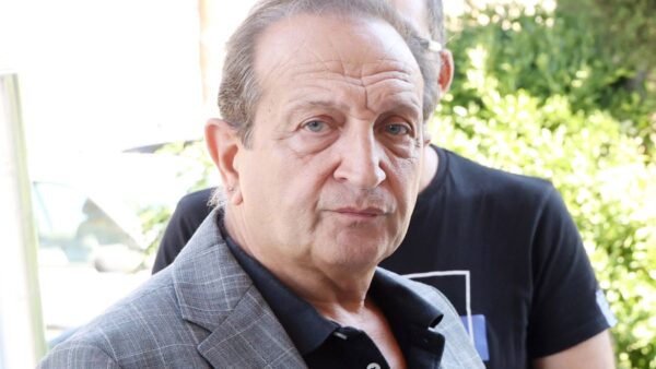 Ο Σπύρος Μπιμπίλας στο Ετήσιο μνημόσυνο της Μαίρης Χρονοπούλου.