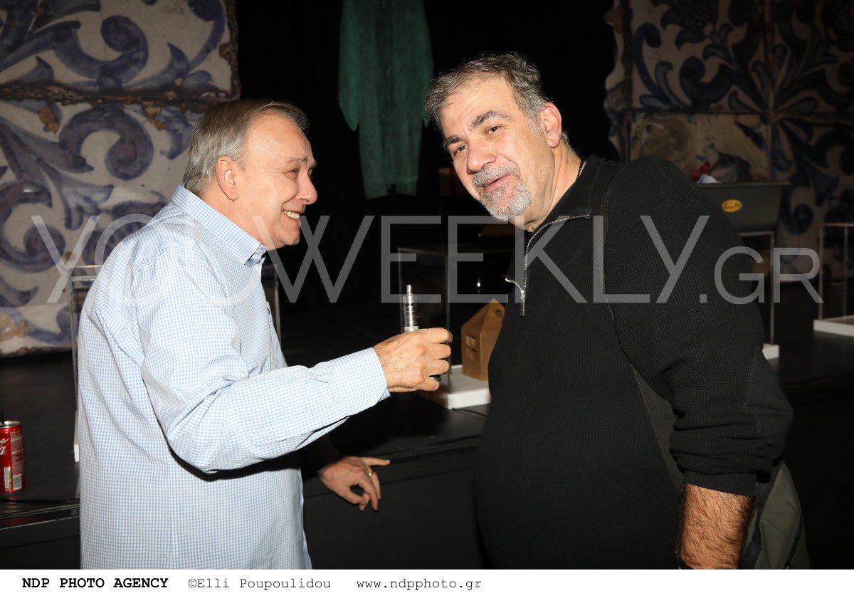 Σταρόβας και Μικρούτσικος στο θέατρο