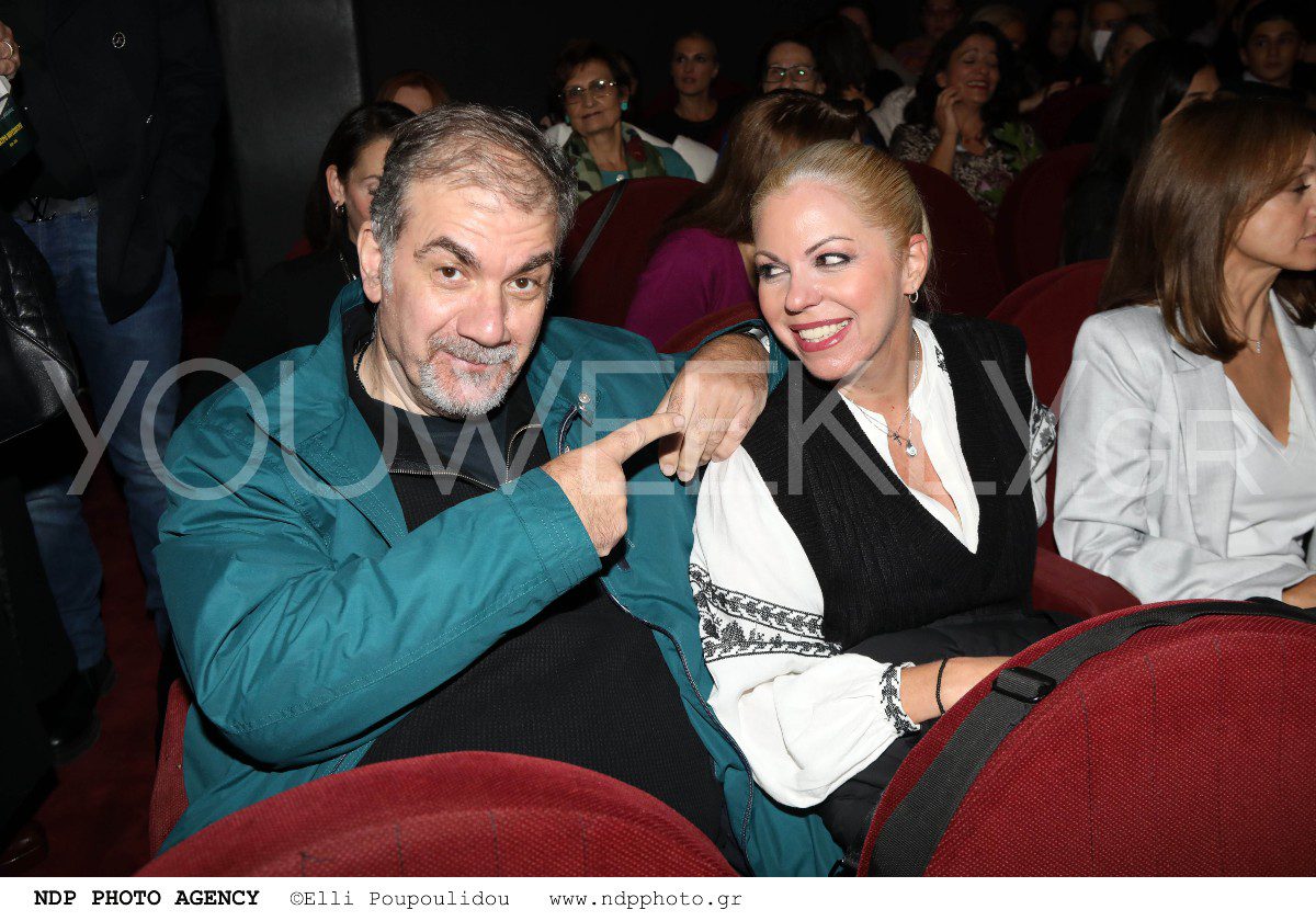 Σταρόβας και Σταθάκη στο θέατρο